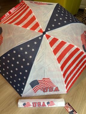 Storm Duds USA Pride Folding Umbrella Patriotic Compact Flag Rain Sun Shield